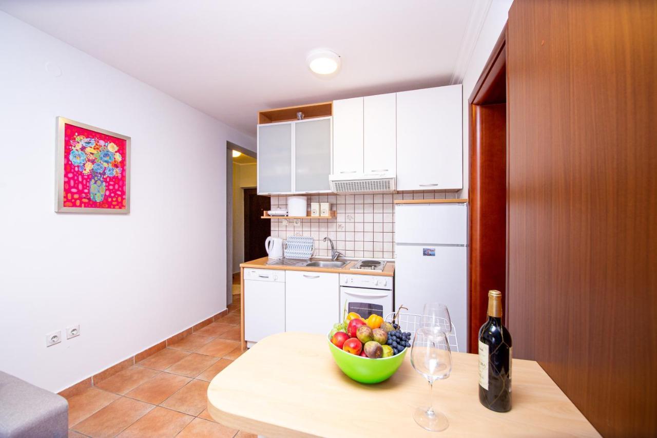 Gospostina Prima Apartment Budva Ngoại thất bức ảnh